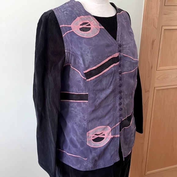 Vintage Y2K Sleeveless Button Down Vest in Purples Pink and Black, Size M - Picture 5 of 14